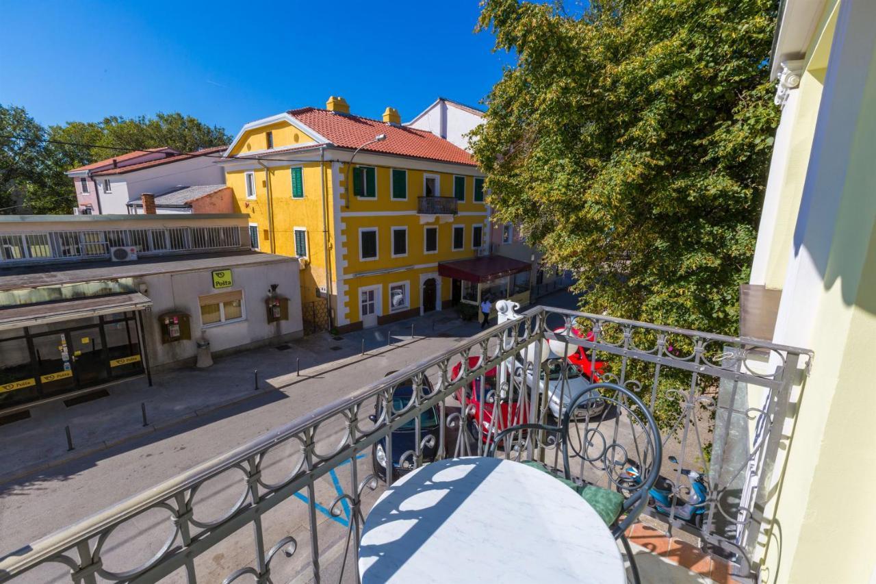 Apartments Villa Katarina Selce Exterior photo