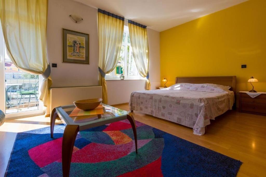 Apartments Villa Katarina Selce Exterior photo